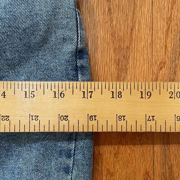A NWT Levi’s Strauss & CO. Size 26 Blue Jeans Skirt Pencil Style Pockets - Picture 10 of 16